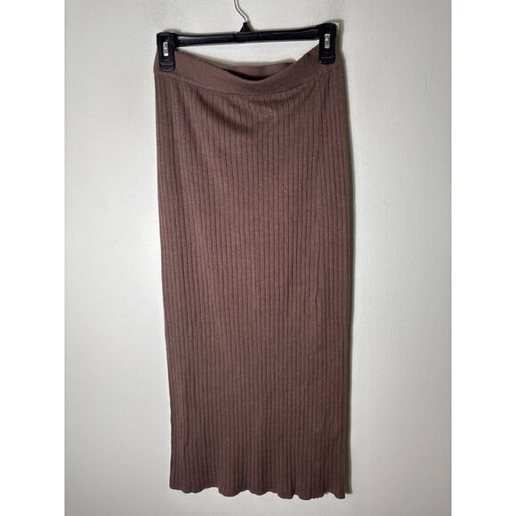 Max Studio Brown Ribbed Bodycon Swater Skirt Sz XS - Picture 1 of 2
